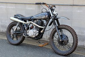 タイヤについて スクランブラ ダートトラッカー ｓｒ400カスタム野郎